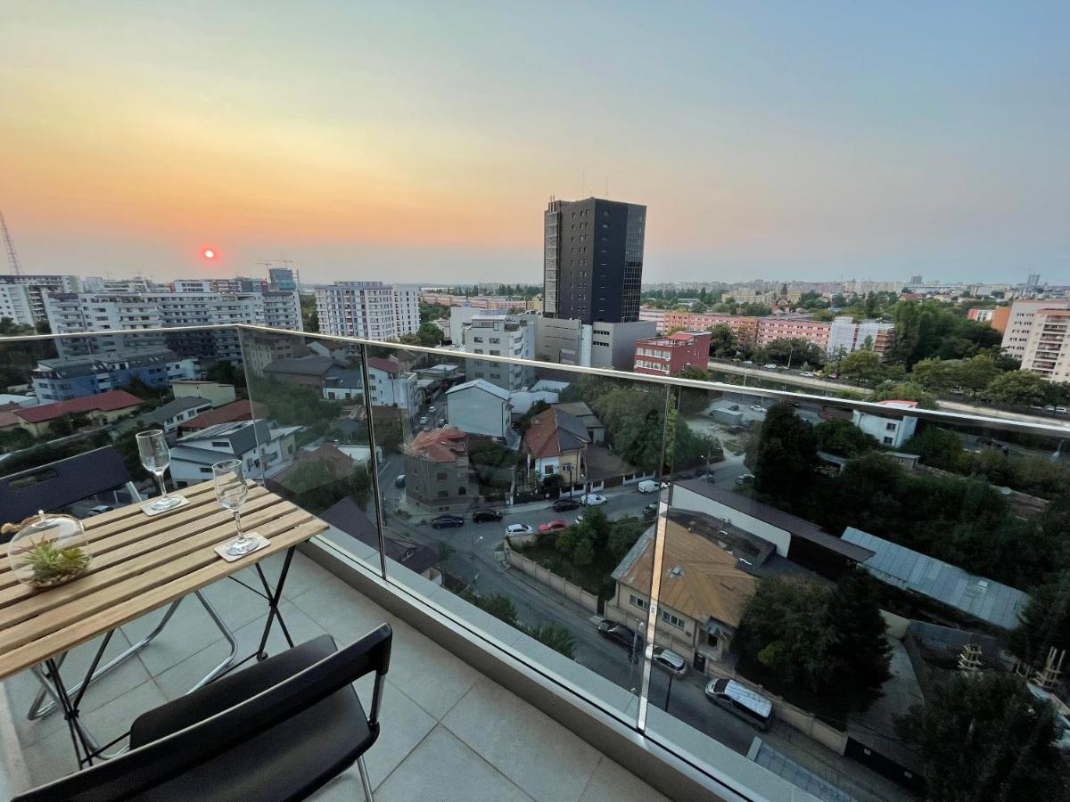 Ruby Luxury Apartment Close To Presidential Palace Bukares Bagian luar foto